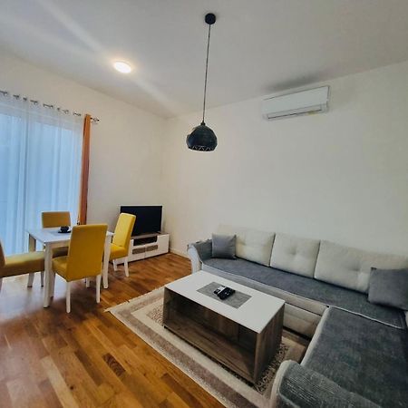 Apartment Dora Cetinje Exterior photo